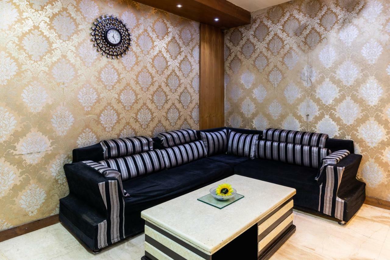 Oyo 41898 Balaji Palace Ratlam Exterior photo